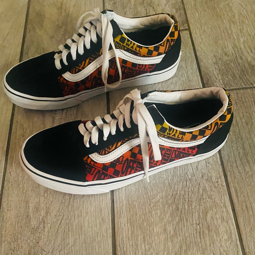 Vans old school logo  men’s 9.5